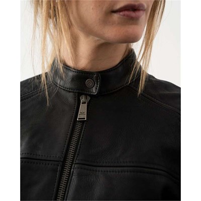 Bild von Ginger Leather Jacket Lady