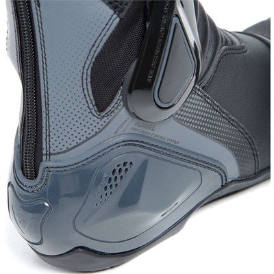 Bild von NEXUS 2 BOOTS