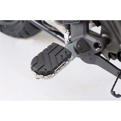 Bild von SW-Motech Fussrastenanlage