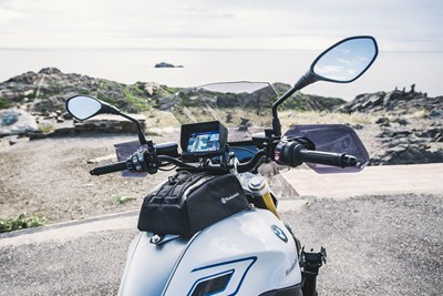 Bild von Spezialschrauben für Lenkererhöhung mit Navi