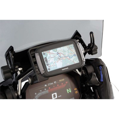 Bild von Navigationsadapter an BMW Navigatorvorbereitung