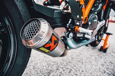 Bild von Akrapovic-Kit "Evolution Line"