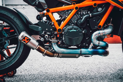 Bild von Akrapovic-Kit "Evolution Line"