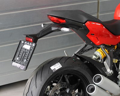 Bild von Kennzeichenhalter Supersport 900