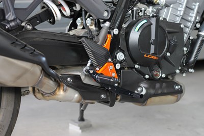 Bild von Rastenanlage Racing 990 Duke 24-