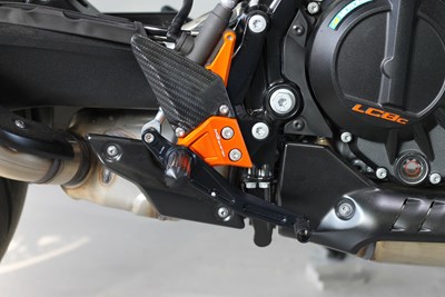 Bild von Rastenanlage Racing 990 Duke 24-