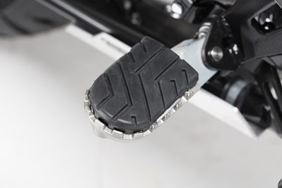 Bild von SW-Motech Fussrastenanlage