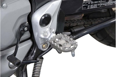 Bild von SW-Motech Fussrastenanlage