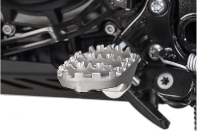 Bild von SW-Motech Fussrastenanlage