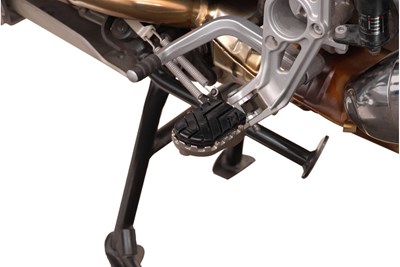 Bild von SW-Motech Fussrastenanlage