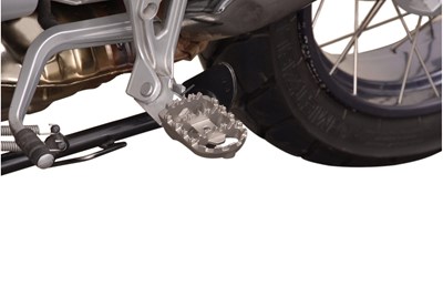 Bild von SW-Motech Fussrastenanlage