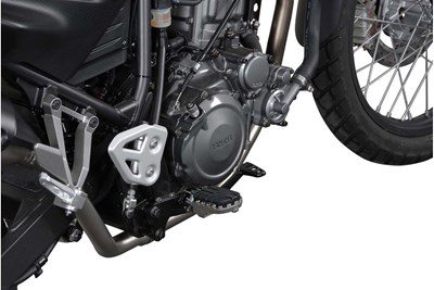 Bild von SW-Motech Fussrastenanlage