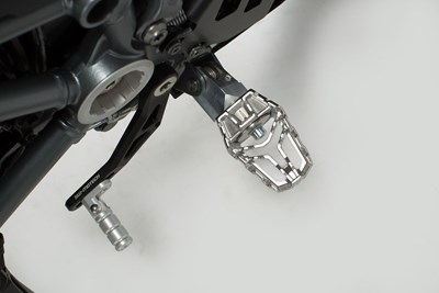 Bild von SW-Motech Fussrastenkit EVO