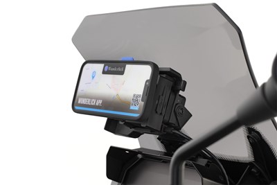 Bild von USB-Ladebox mit Quad Lock Adapterlatte